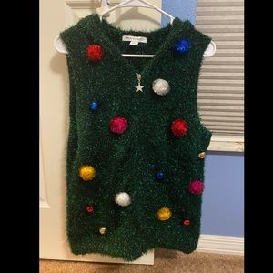 Ugly Christmas vest with hood!🎄